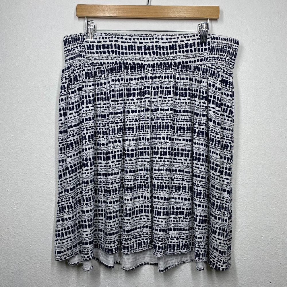 Lane Bryant Black and White Print A line Skater Pull On  Skirt 14/16